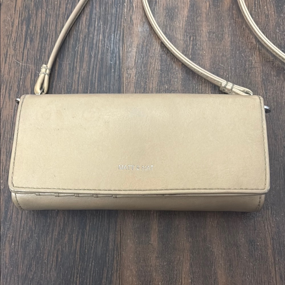 Matt & Nat Tan Clutch Wristlet Elegant Design